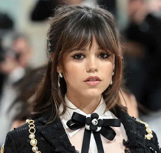 Jenna Ortega Girlfriend 2025 — Truth, Facts, and What Fans Need to Know