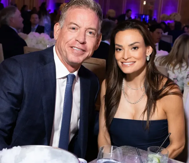 Troy Aikman's Girlfriend Revealing His Love Life Secrets